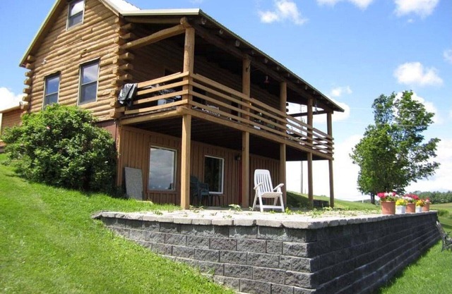 Cooperstown Dreams Park Log Home weekly rental