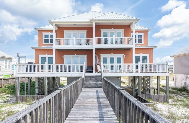 Coral Reef East is a 4 bedrooms and 3 bath unit in wonderful Morgantown Sub-Division with access to pools and tennis courts. This home will accommodate up to 12 people. Please note that this home only rents for the summer.May 21 to August 19.