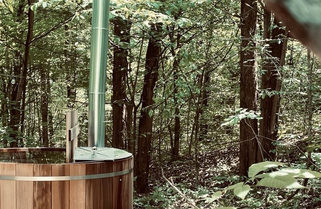 Cordell Cove GLAMPING with PRIVATE HOT TUB!