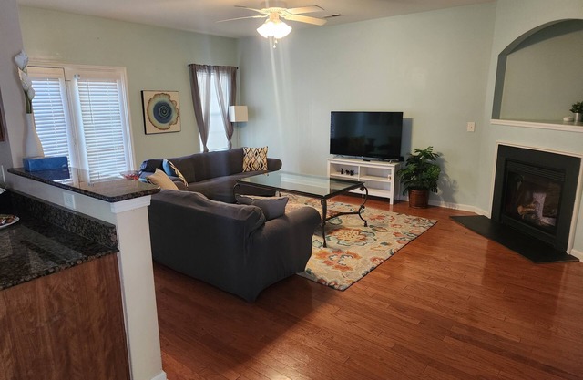 Cornelius House, available for long-term. Just 5 minutes to Lake Norman.