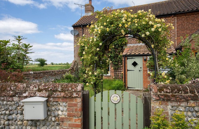 Corner Cottage | East Ruston Cottages. Happisburgh, Norfolk