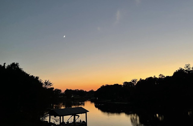 Cornfields and Cane - Retreat and relax on beautiful Cane River Lake.
