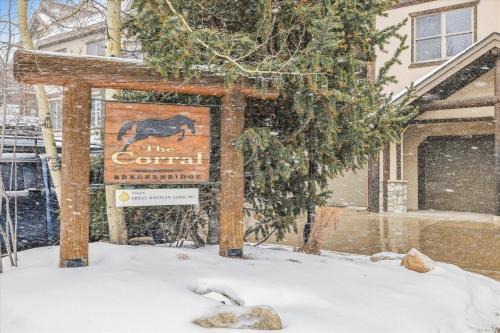 Corral 309W condo