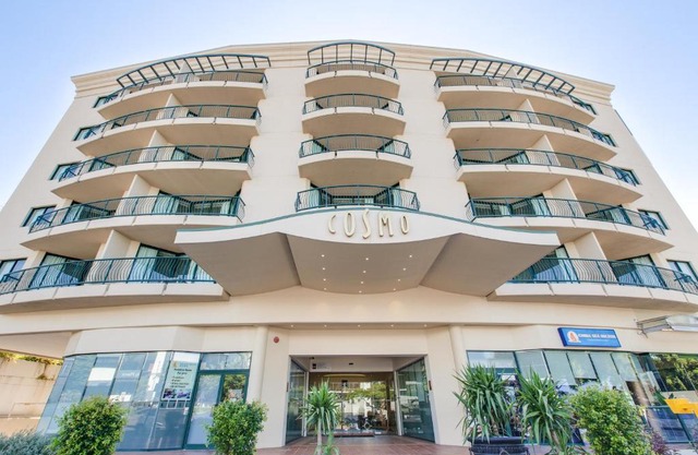 Cosmo Apartment Hotel