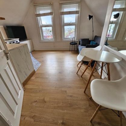 Cosy 1 Bed Flat