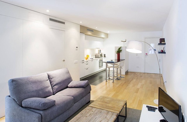 Cosy 2 Bedrooms Apartment Front of the Beach