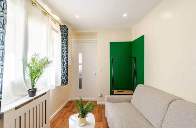 Cosy and functional studio