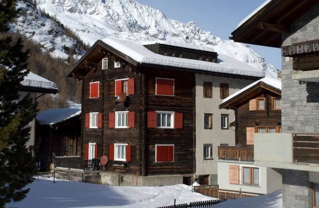 Cosy apartment for 6 people with WIFI and TV