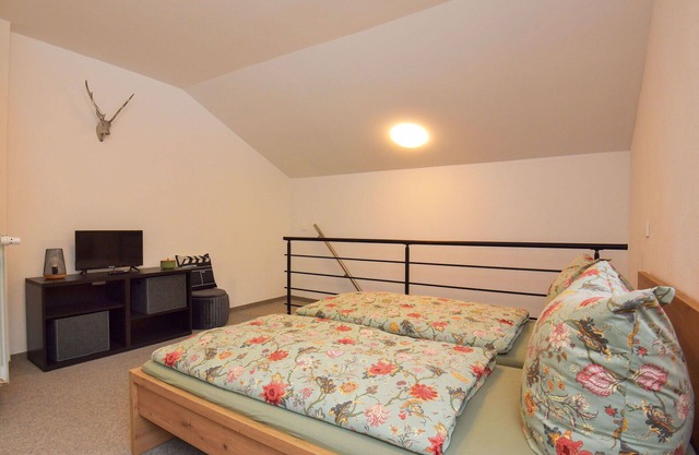 Cosy apartment for 2 people with WIFI, TV, balcony, pets allowed and parking