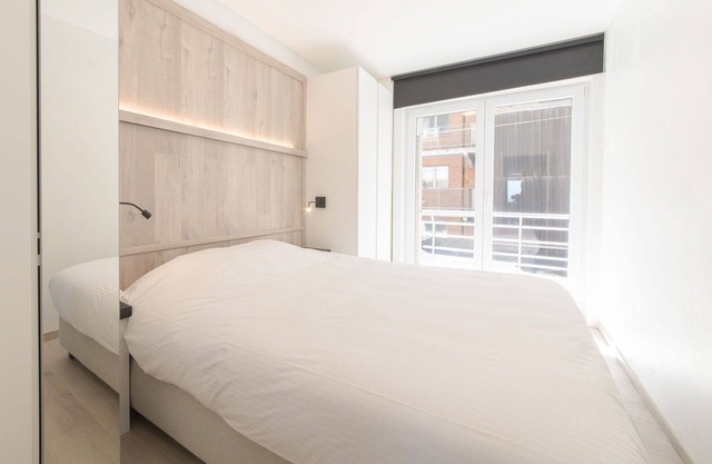 Cosy apartment for 4 guests with WIFI, TV, balcony and parking
