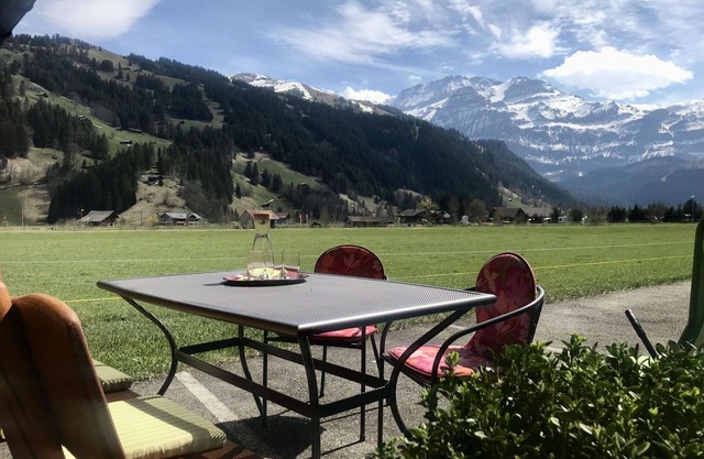 Cosy apartment for 4 guests with WIFI, TV and balcony