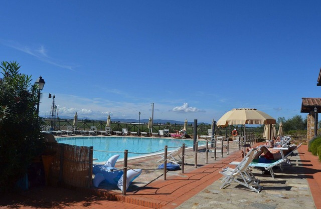 Cosy apartment for 4 guests with pool, A/C, TV, panoramic view and parking