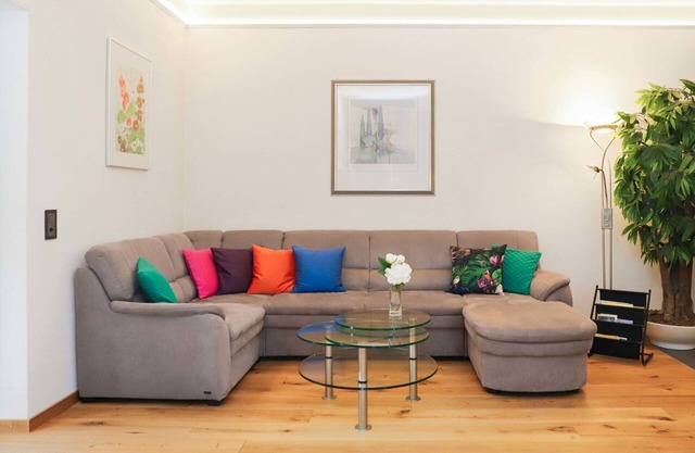 Cosy apartment for 4 people with WIFI, TV, balcony and parking