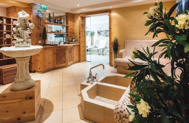Cosy apartment for 6 guests with WIFI, TV, terrace and parking