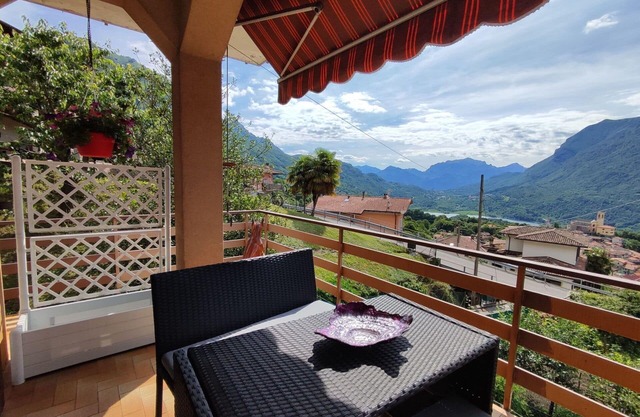 Cosy apartment for 6 people with WIFI, TV, patio and pets allowed
