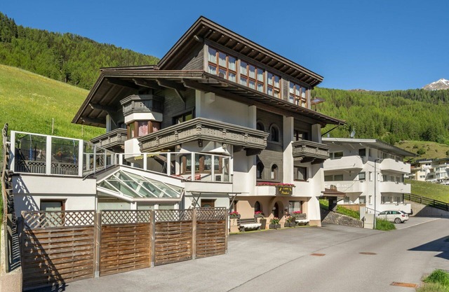 Cosy apartment for 8 guests with WIFI, TV and parking