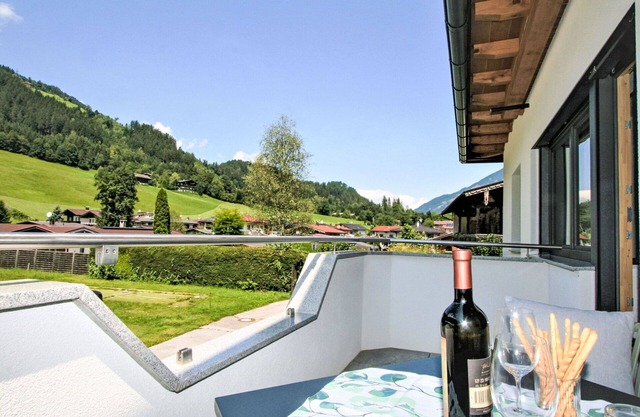 Cosy apartment for 8 guests with WIFI and terrace