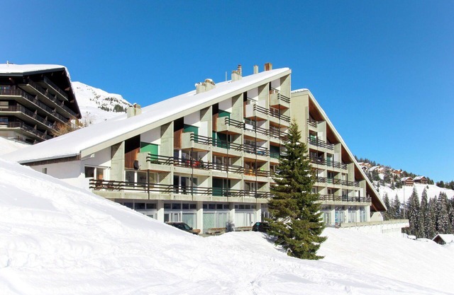 Cosy apartment for 14 guests with WIFI, terrace, panoramic view and parking