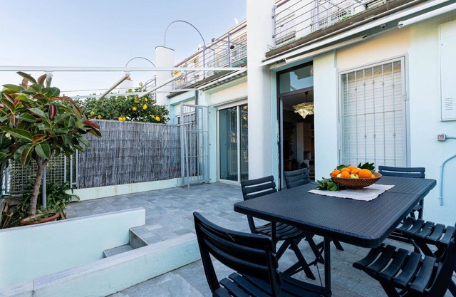 Cosy apartment for 4 people with WIFI, TV, terrace, pets allowed and panoramic view