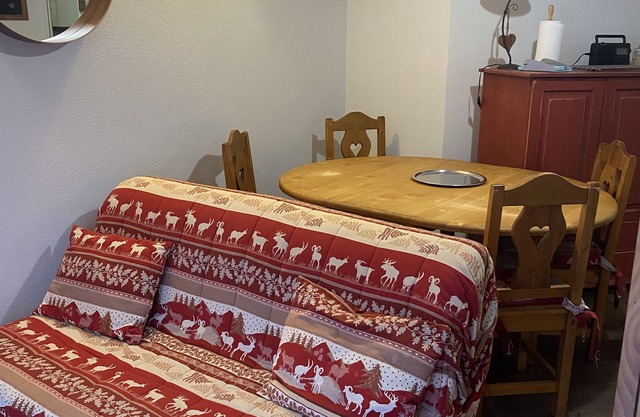 Cosy apartment with garage opposite the thermal baths
