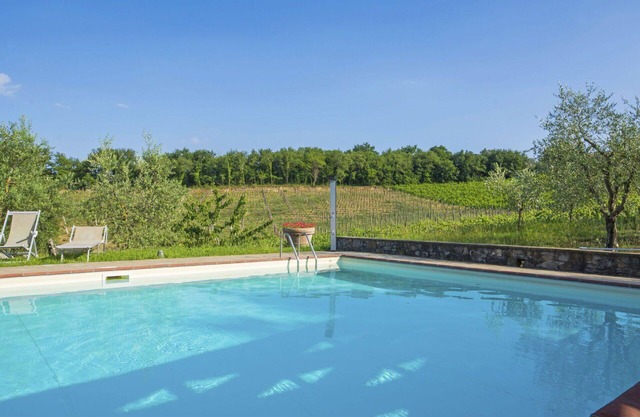 Cosy apartment in villa for 2 guests with pool, A/C, WIFI, TV, terrace, pets allowed and parking