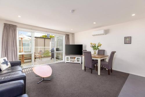 Cosy Inner City Apartment with Free Parking