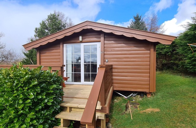 Cosy log cabin in Snowdonia 167