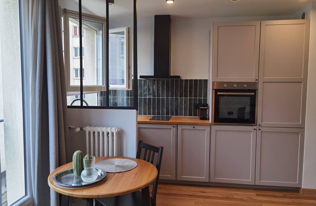 Cosy, quiet studio near Paris