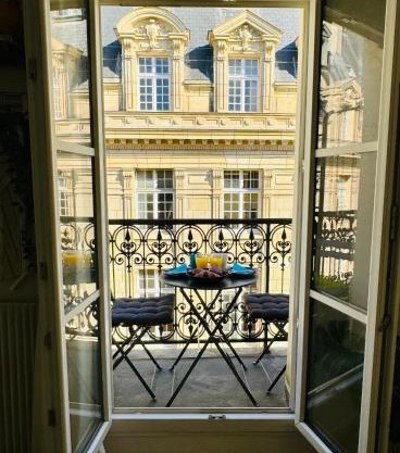 Cosy Studio with balcony Paris Center - Sorbonne - Pantheon - Notre-Dame
