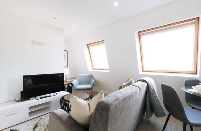 Cosy Top Floor 1 Bed Flat in Ipswich Centre