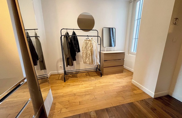 Cosy two-room apartment, antique parquet floor