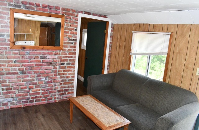 Cottage #15 - Private Access to Sauble Beach