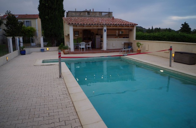Cottage in Provence: Le Clos des Sources - quiet in the countryside.