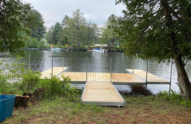COTTAGE ON MUSKOKA RIVER!