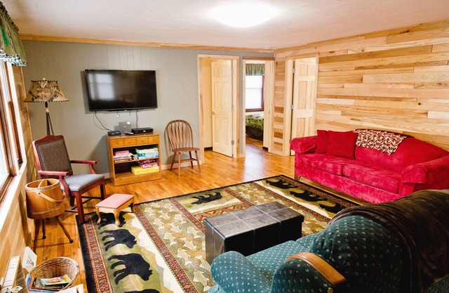 Cottage On River - close to Torch Lake, sleeps 8