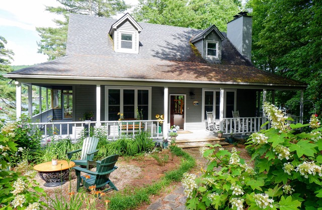 Cottage on the Point