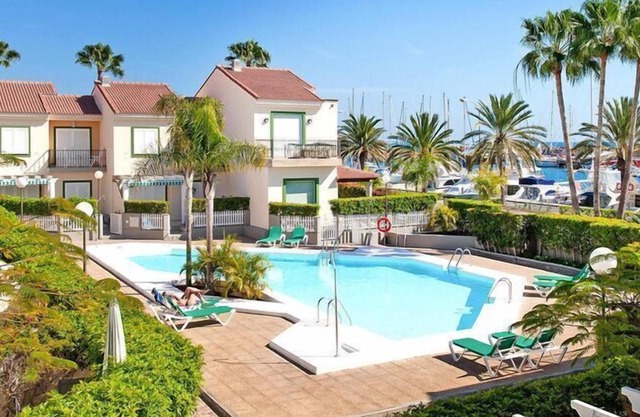 Cottage, Pasito Blanco