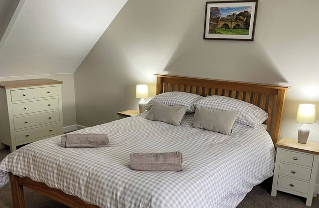 Cottage - Sleeps 4 - Pets Ok - Garden -Parking