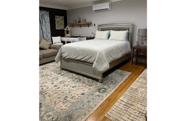 Cottage Suite - Queen Bed & 1 Bath