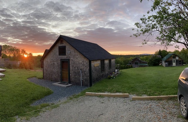 Cottage with a Vista