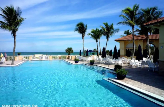 Country Club Membership in Vero Beach Townhouse