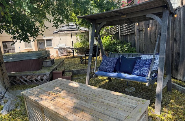 Country Cottage Style in the Foothills of Altadena