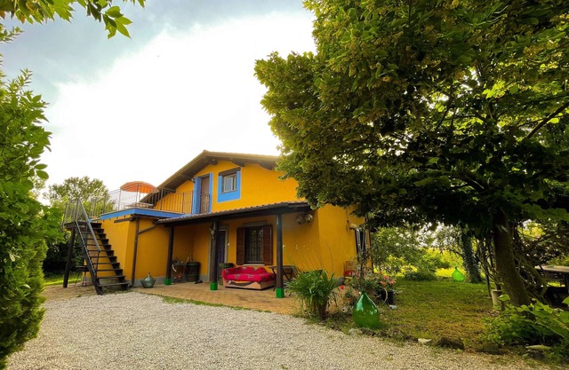 Country House "Tra Lago e Mare a Sud di Roma" with Private Terrace, Private Garden & Wi-Fi