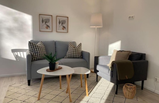 Country style apartment with balcony near fair