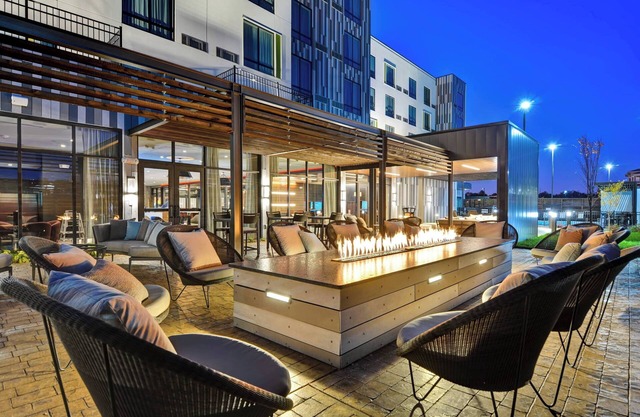 Courtyard by Marriott Bentonville Rogers Promenade