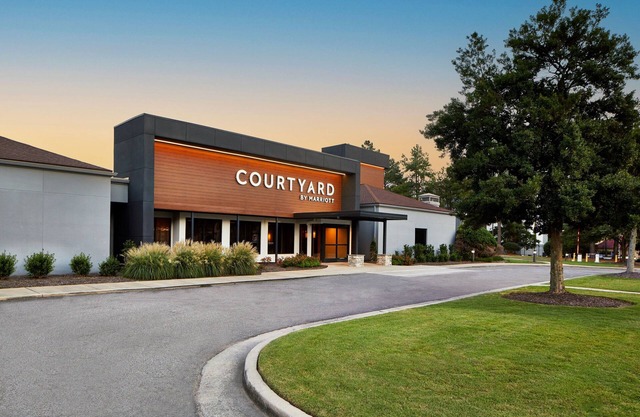 Courtyard by Marriott Memphis East/Park Avenue