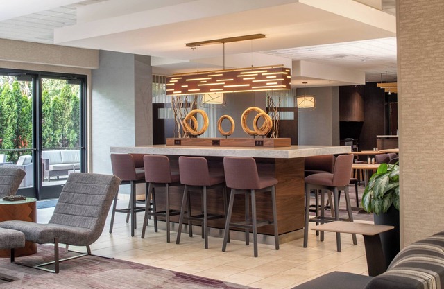 Courtyard by Marriott Portland Airport