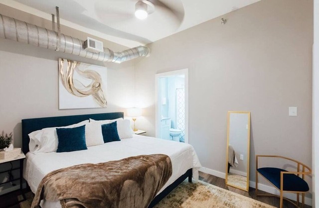 Cozy 1 Bed Apartment in Johnson City