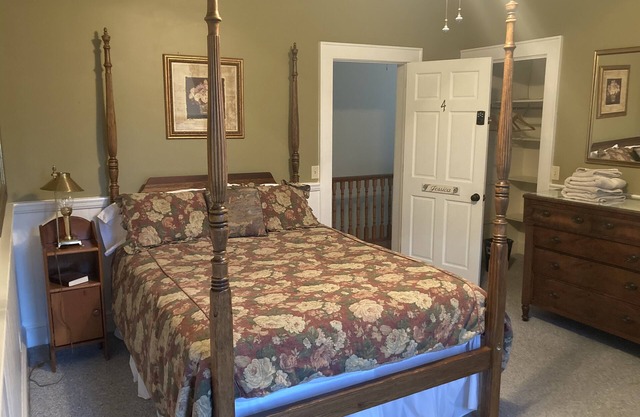 Cozy 1-bedroom- 22 minutes from Cataloochee Ski Area - Jessica
