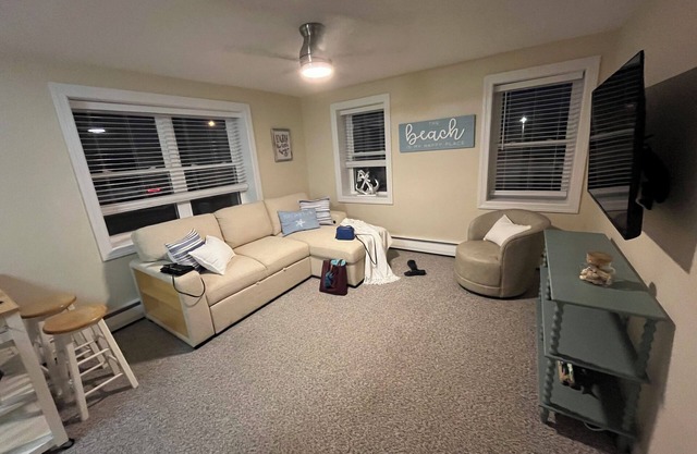 Cozy 1-bedroom condo in fabulous Brigantine with AC, WiFi